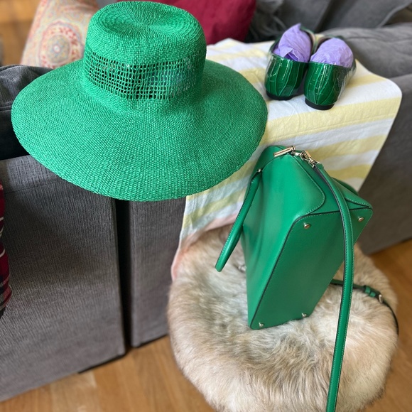 Green Kate Spade Cross Body Chic Purse! Spring has Sprung! :) - Picture 8 of 12